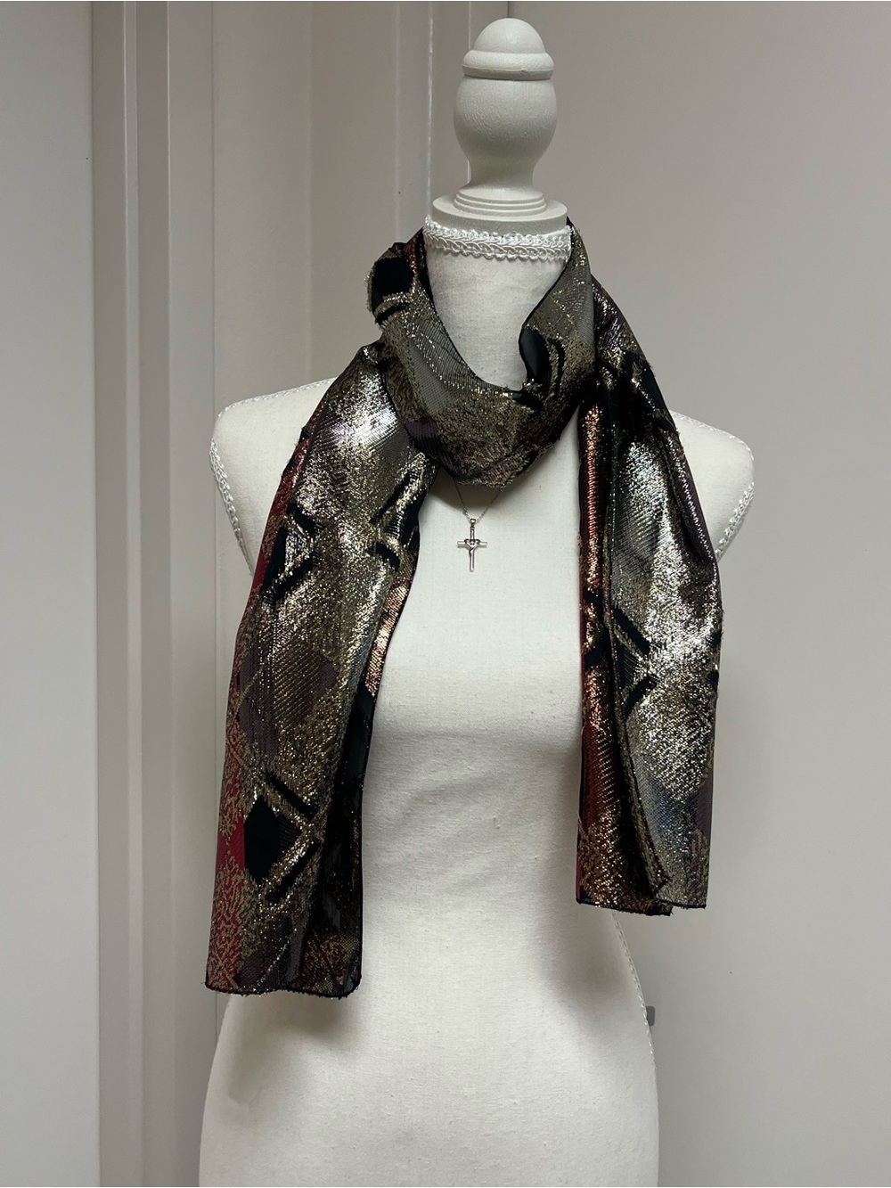 Metallic Multi-Color Geometric Pattern Scarf - Picture 3 of 8